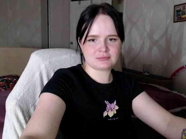 Lizzi-Peach webcam