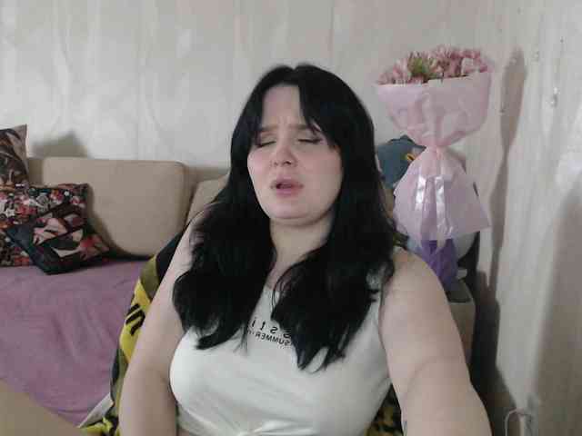 Lizzi-Peach webcam