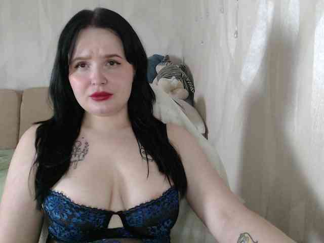 Lizzi-Peach webcam