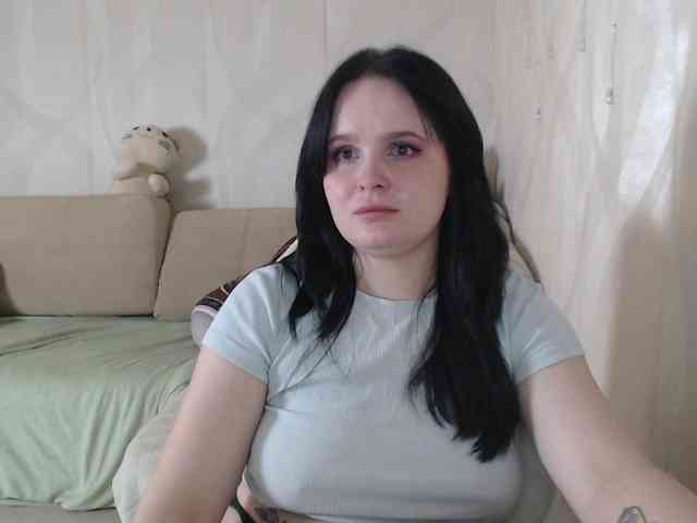 Lizzi-Peach webcam