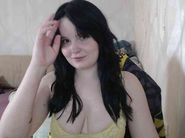 Lizzi-Peach webcam