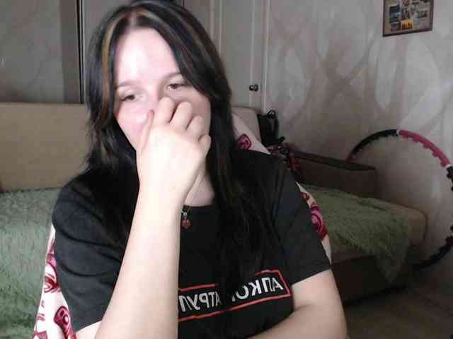 Lizzi-Peach webcam