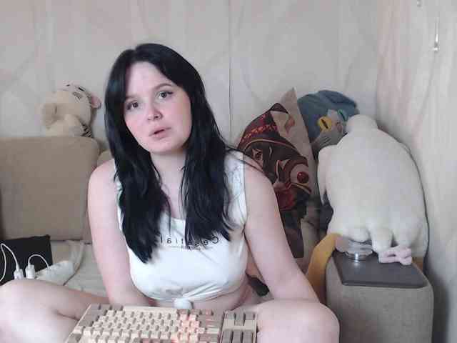 Lizzi-Peach webcam