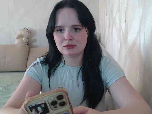 Lizzi-Peach webcam