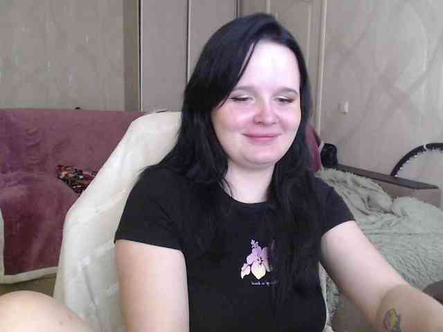 Lizzi-Peach webcam