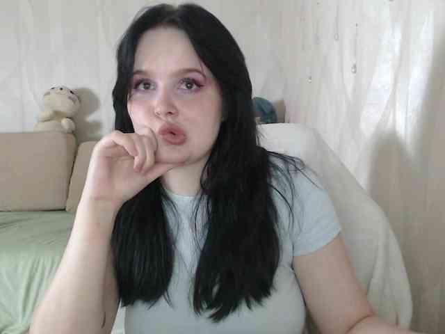 Lizzi-Peach webcam