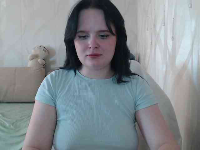 Lizzi-Peach webcam