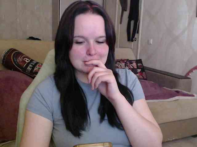 Lizzi-Peach webcam