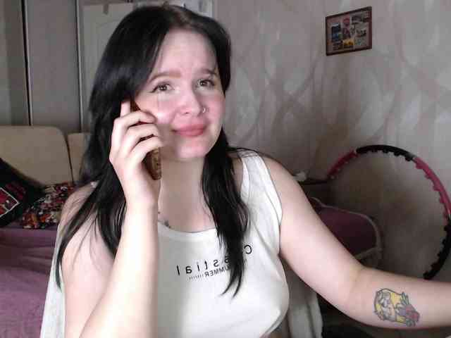 Lizzi-Peach webcam