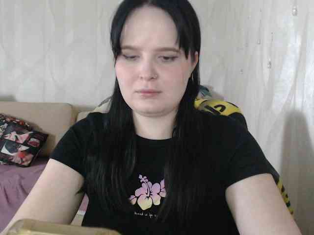 Lizzi-Peach webcam