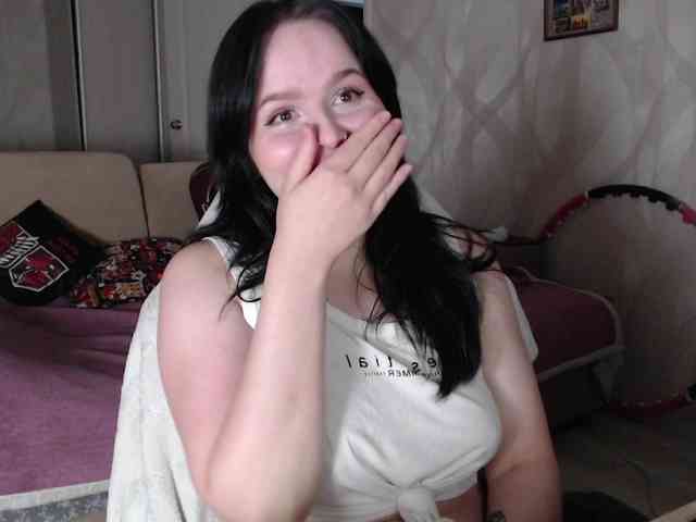 Lizzi-Peach webcam