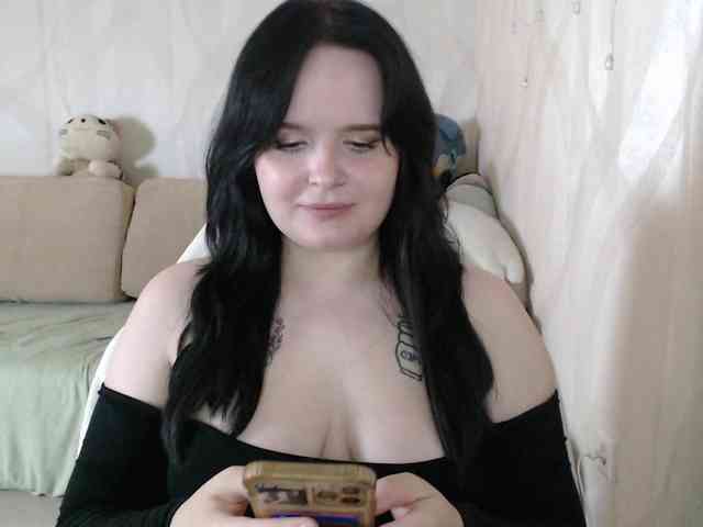 Lizzi-Peach webcam