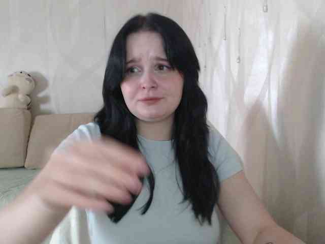 Lizzi-Peach webcam