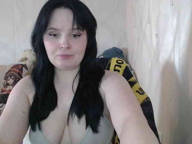 Lizzi-Peach webcam