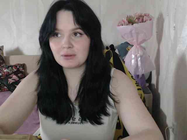Lizzi-Peach webcam