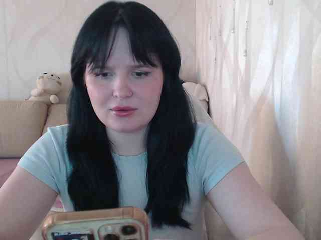 Lizzi-Peach webcam