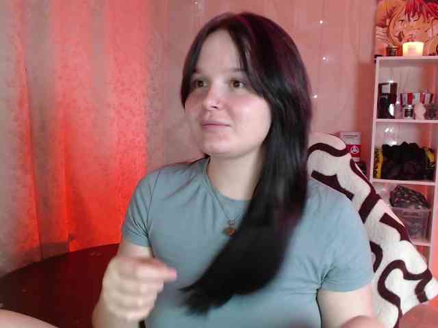 Lizzi-Peach webcam