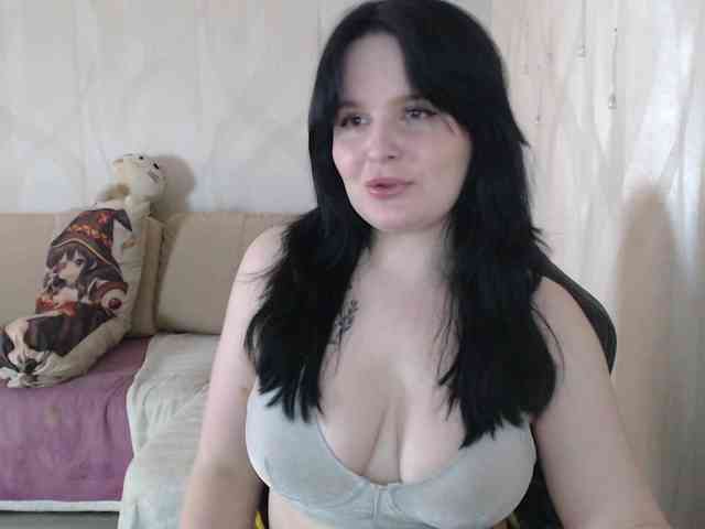 Lizzi-Peach webcam