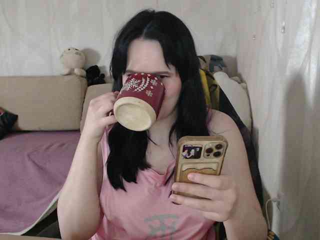 Lizzi-Peach webcam
