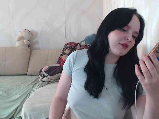 Lizzi-Peach webcam