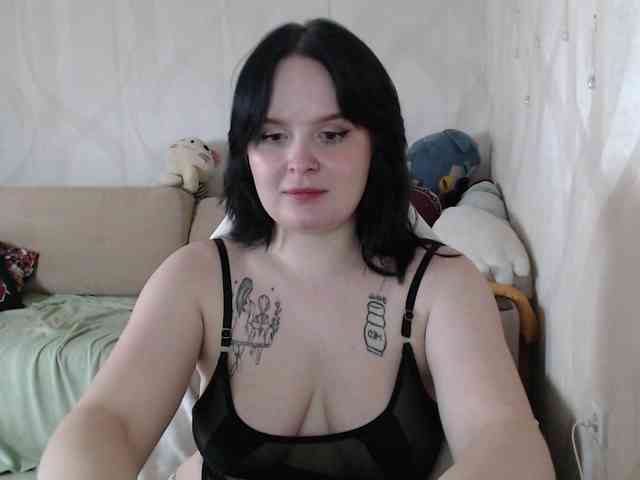Lizzi-Peach webcam
