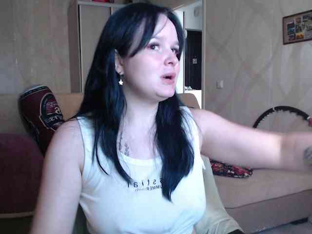 Lizzi-Peach webcam