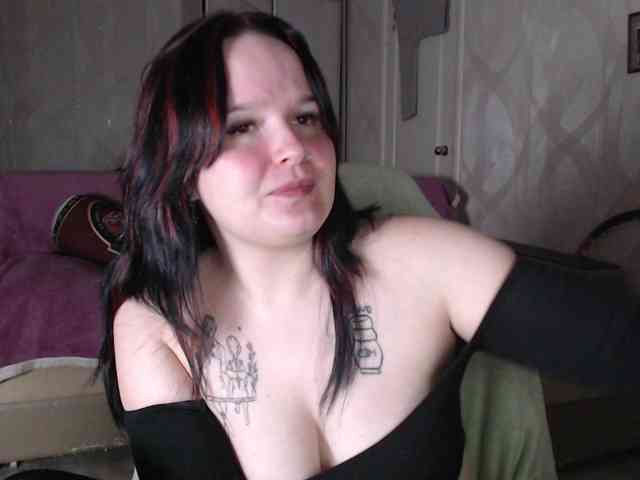 Lizzi-Peach webcam