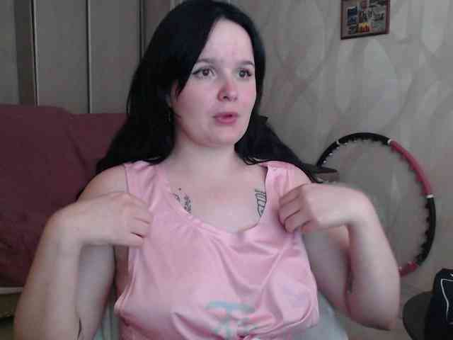 Lizzi-Peach webcam