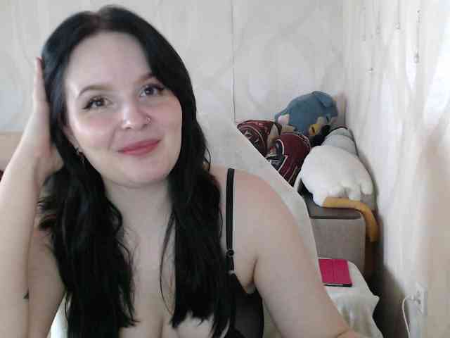 Lizzi-Peach webcam