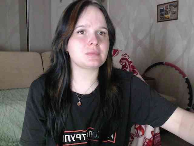 Lizzi-Peach webcam