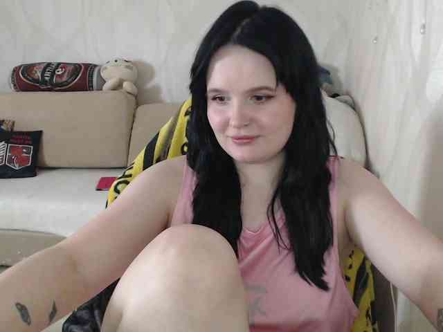 Lizzi-Peach webcam