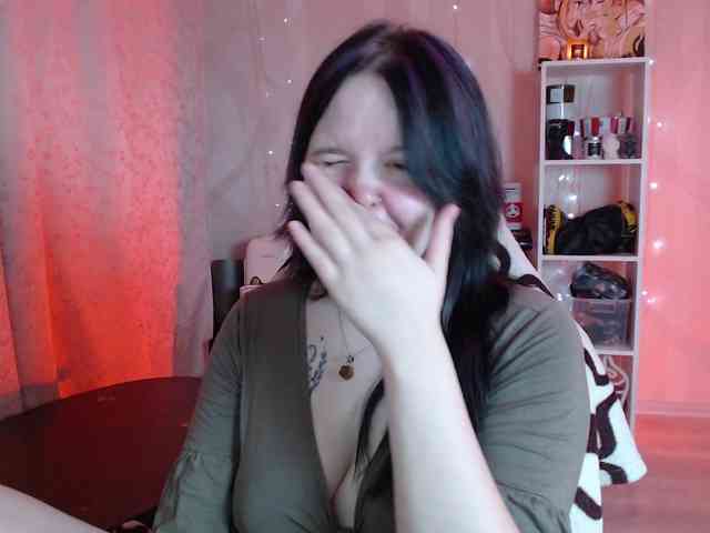 Lizzi-Peach webcam
