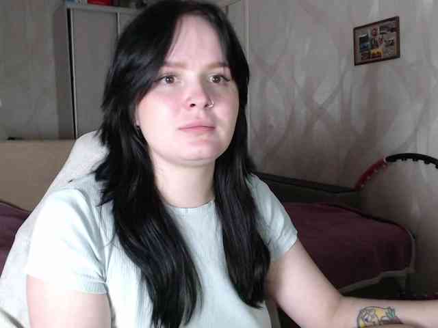 Lizzi-Peach webcam