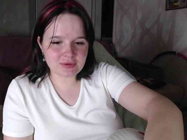 Lizzi-Peach webcam