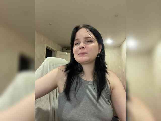 Lizzi-Peach webcam