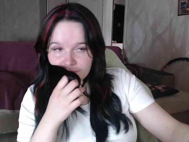 Lizzi-Peach webcam