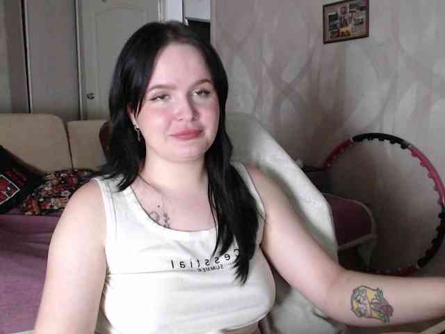 Lizzi-Peach webcam