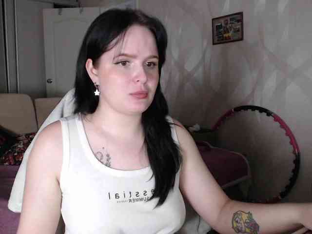Lizzi-Peach webcam