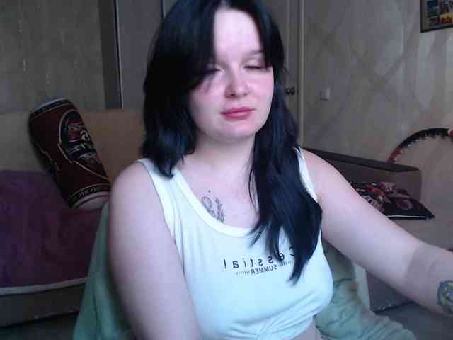 Lizzi-Peach webcam