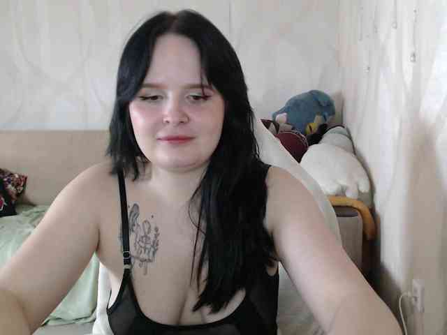 Lizzi-Peach webcam