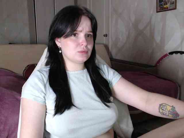 Lizzi-Peach webcam