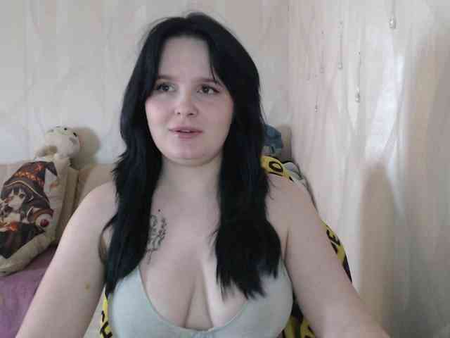 Lizzi-Peach webcam