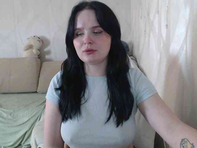 Lizzi-Peach webcam