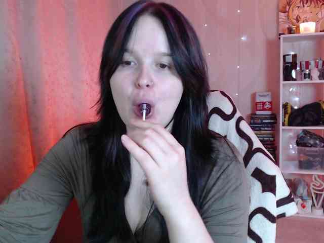 Lizzi-Peach webcam