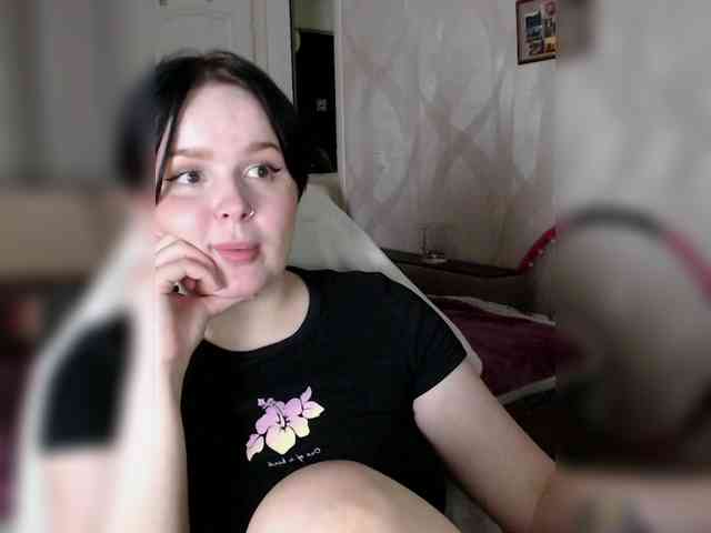 Lizzi-Peach webcam