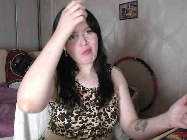 Lizzi-Peach webcam