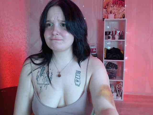 Lizzi-Peach webcam