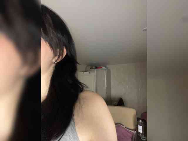 Lizzi-Peach webcam