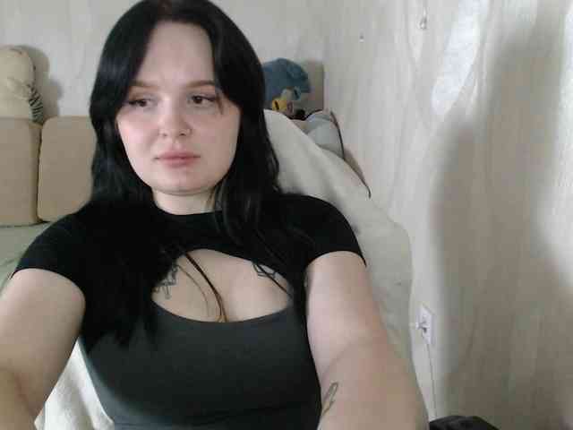 Lizzi-Peach webcam