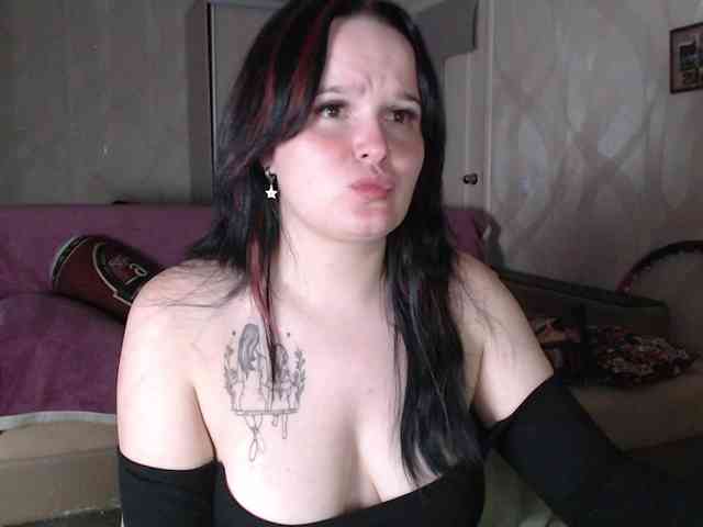 Lizzi-Peach webcam